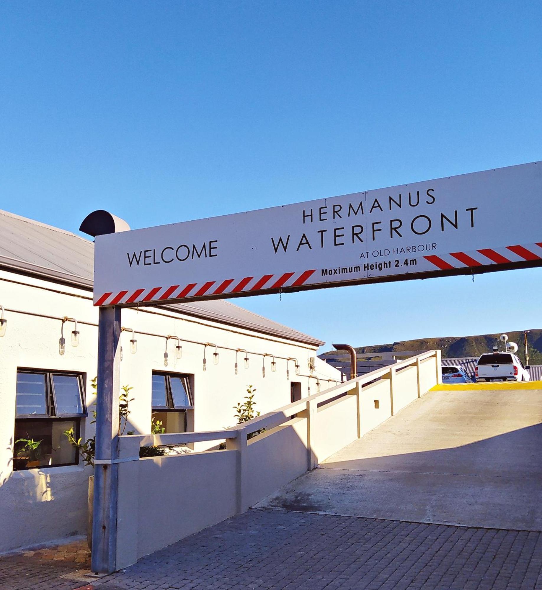 Apartment At Hermanus Waterfront Exterior photo