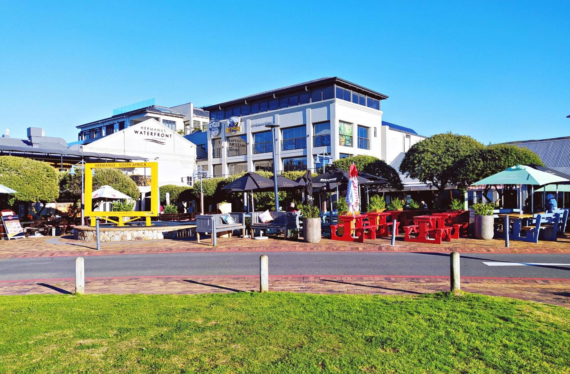 Apartment At Hermanus Waterfront Exterior photo